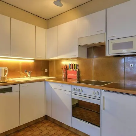 Apartment 1 Bedroom By Skilift Indoor Garage Balcony